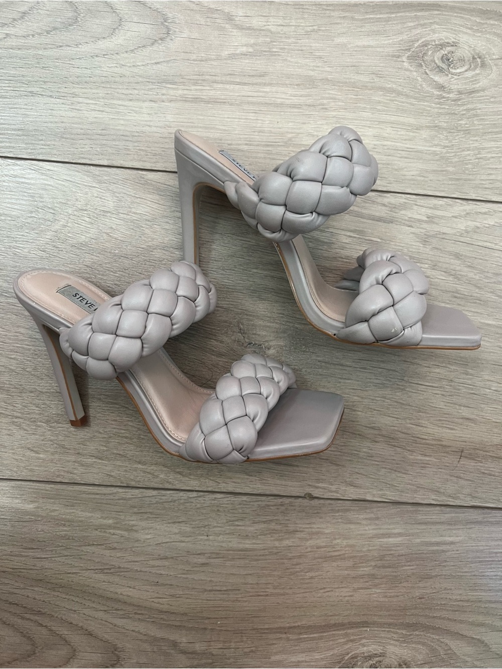 Kenley Sandal Heels in Taupe
STEVE MADDEN